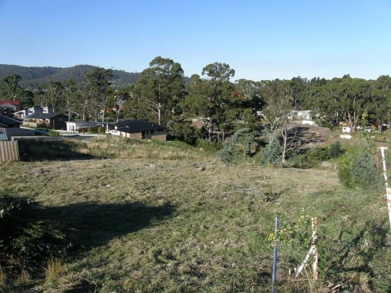 31 and 33 Ineke Drive, Kingston TAS 7050