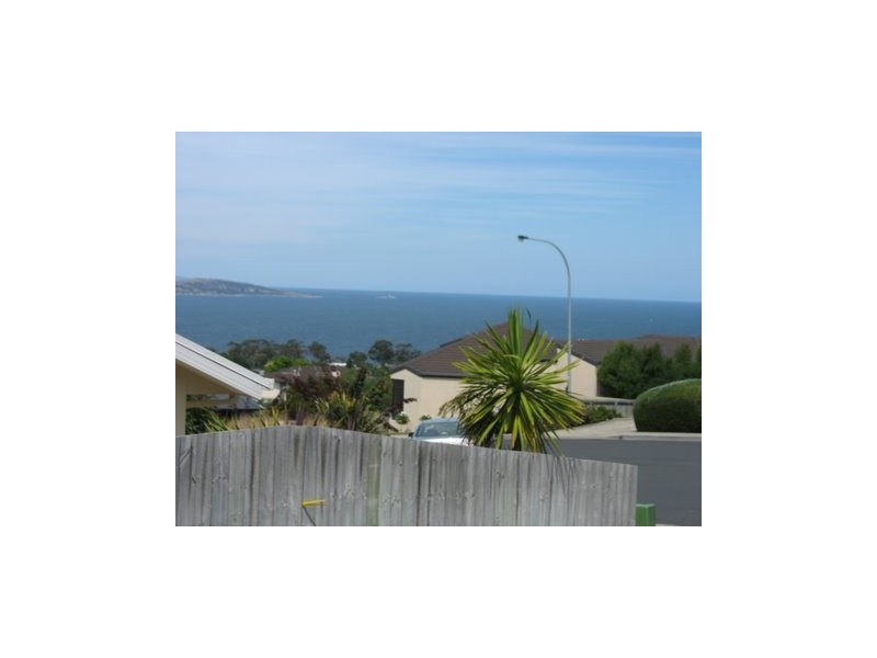 22 Donohoe Gardens, Kingston Beach TAS 7050
