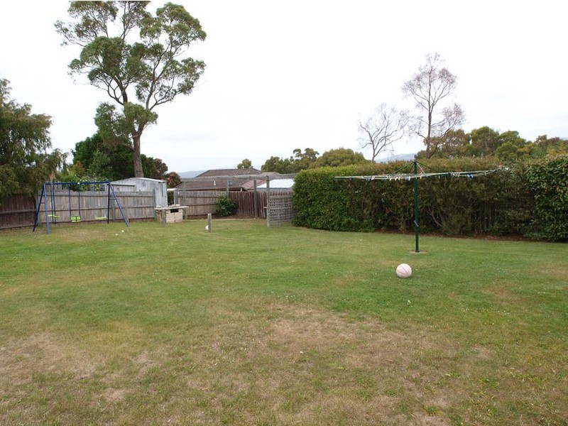 33 Ash Drive, Kingston TAS 7050