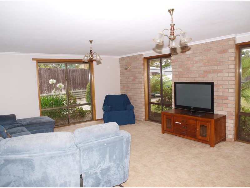 33 Ash Drive, Kingston TAS 7050