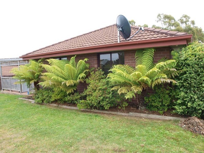 33 Ash Drive, Kingston TAS 7050