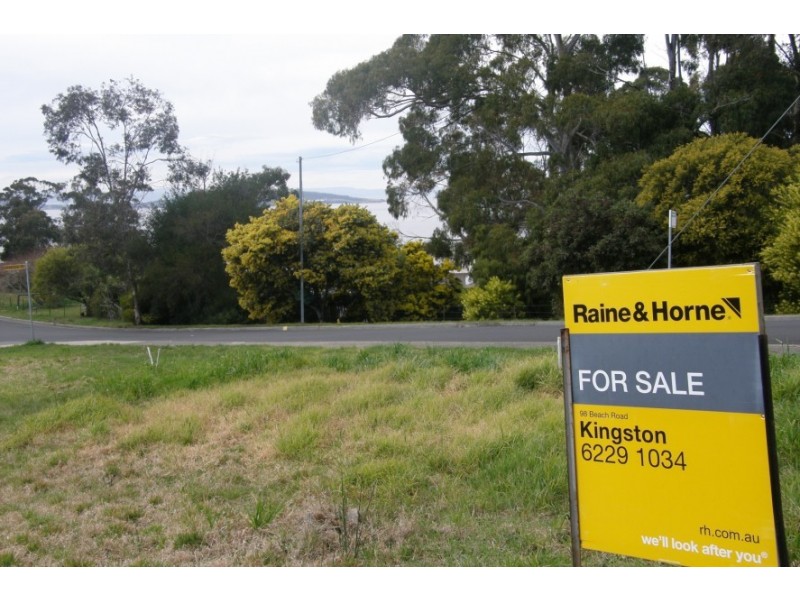 74 Tinderbox Road, Blackmans Bay TAS 7052