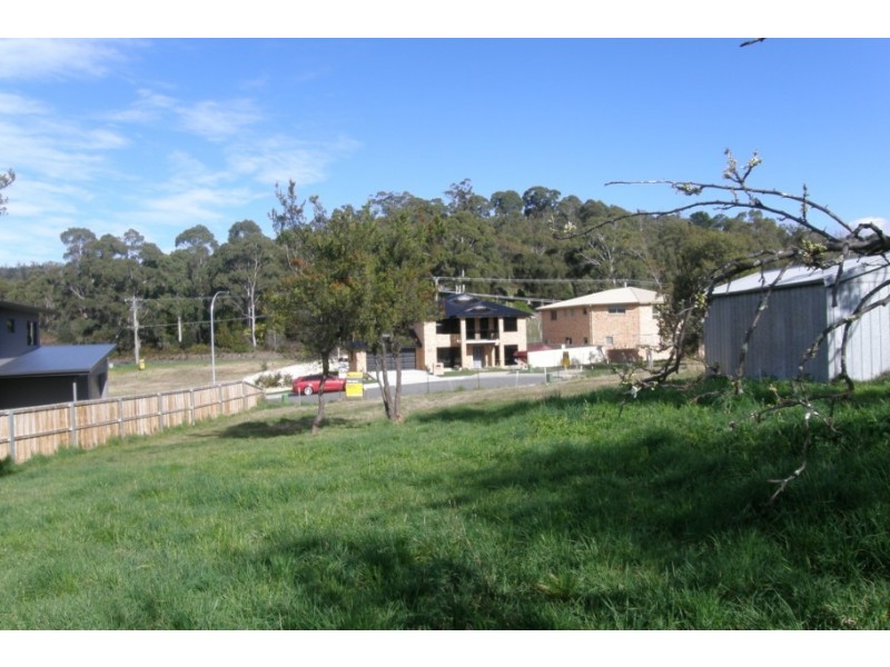 6 Ephesus Pl, Blackmans Bay TAS 7052