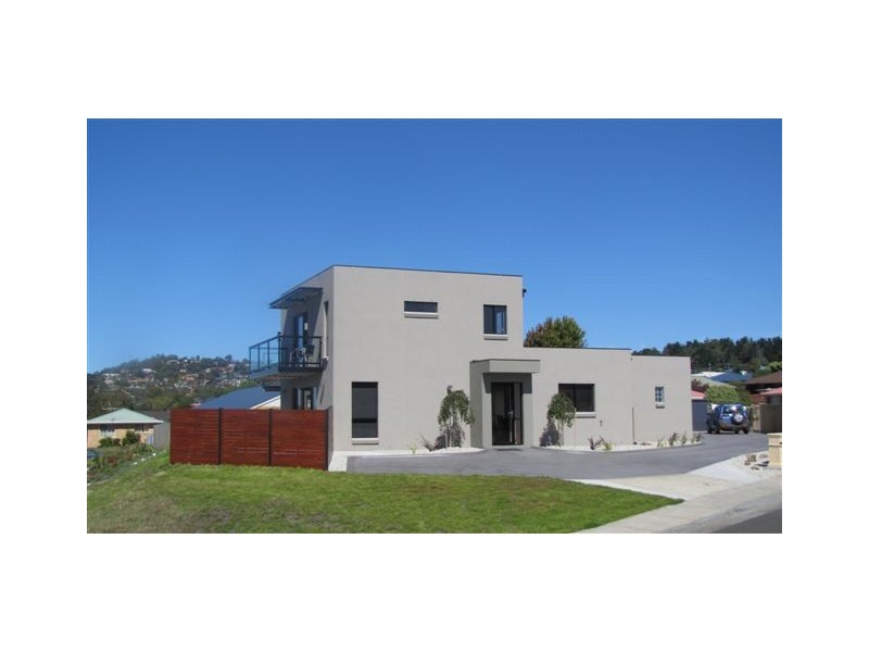 1/31 Lester Crescent, Kingston TAS 7050