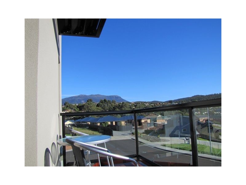 1/31 Lester Crescent, Kingston TAS 7050