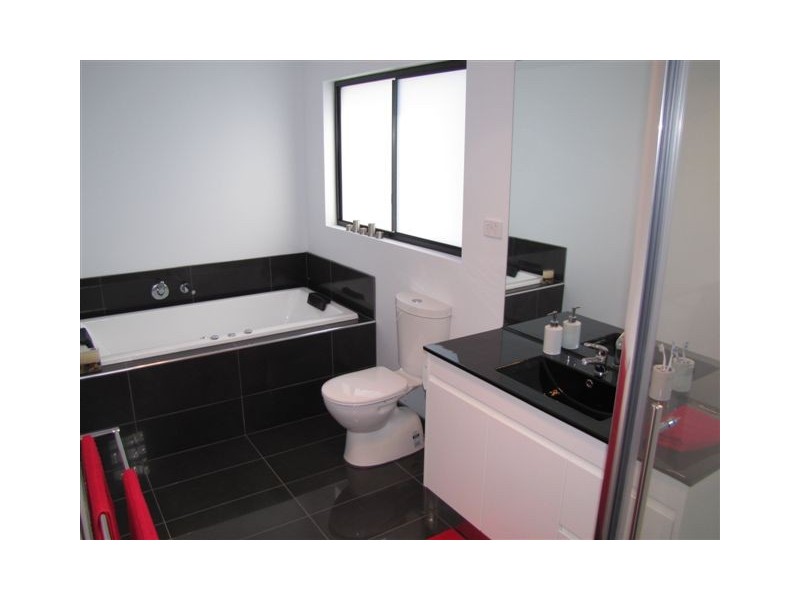 1/31 Lester Crescent, Kingston TAS 7050