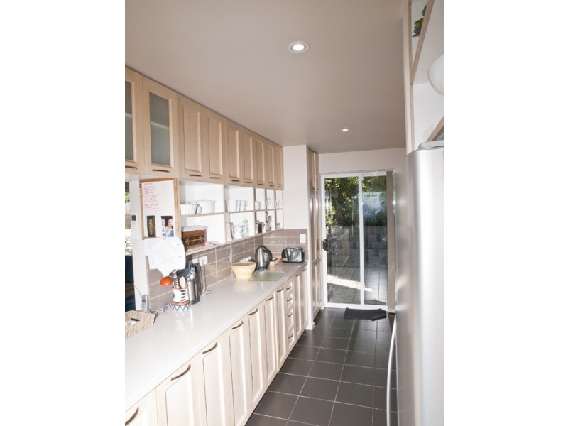 6 Honeysuckle Drive, Blackmans Bay TAS 7052