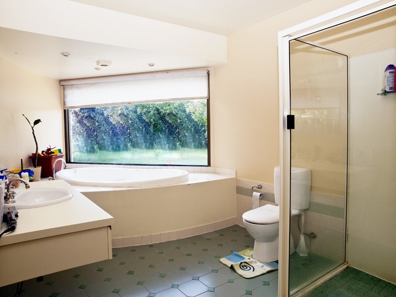 220 Redwood Road, Kingston TAS 7050
