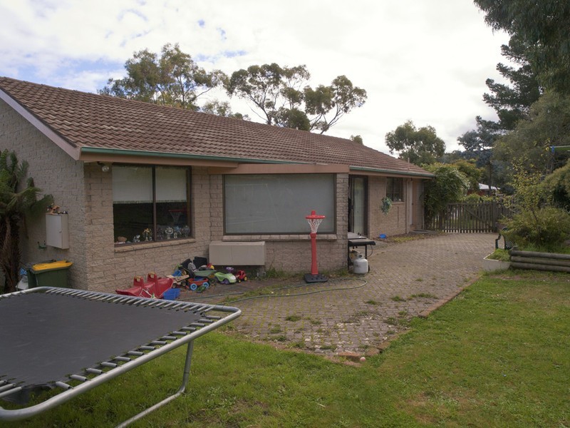 220 Redwood Road, Kingston TAS 7050