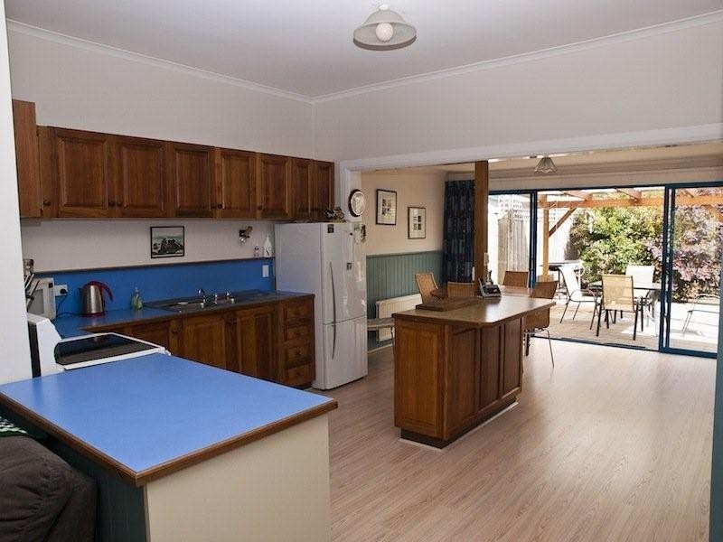 11 Osborne Esplanade, Kingston Beach TAS 7050