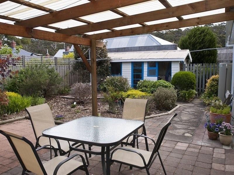 11 Osborne Esplanade, Kingston Beach TAS 7050