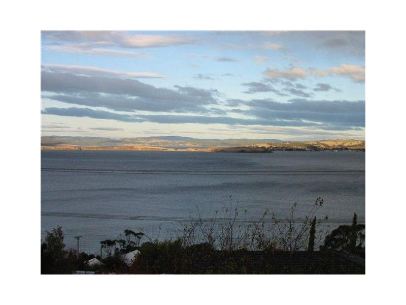 241 Channel High, Taroona TAS 7053