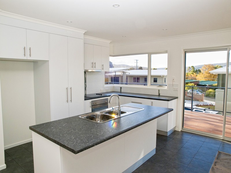 3 and 4/1 Sophia Street, Kingston TAS 7050