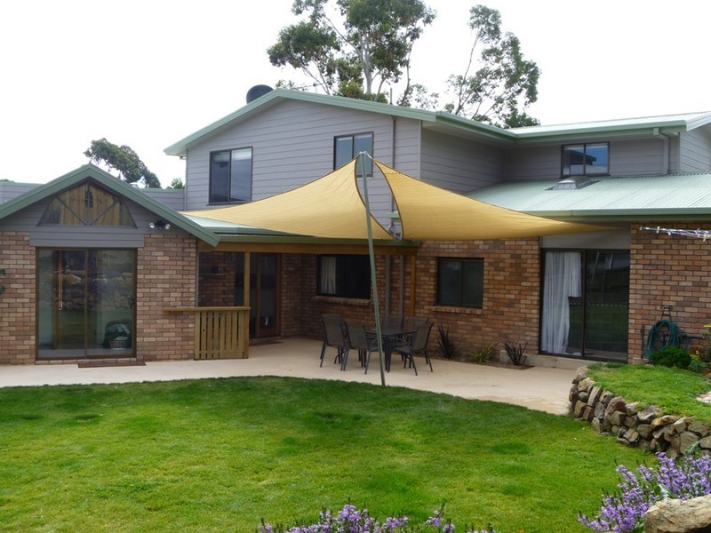 102 Burwood Drive, Blackmans Bay TAS 7052