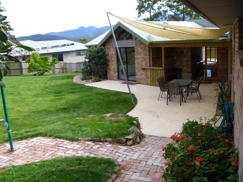 102 Burwood Drive, Blackmans Bay TAS 7052