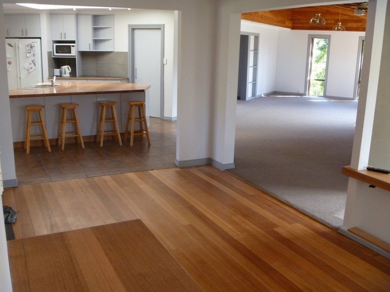 102 Burwood Drive, Blackmans Bay TAS 7052