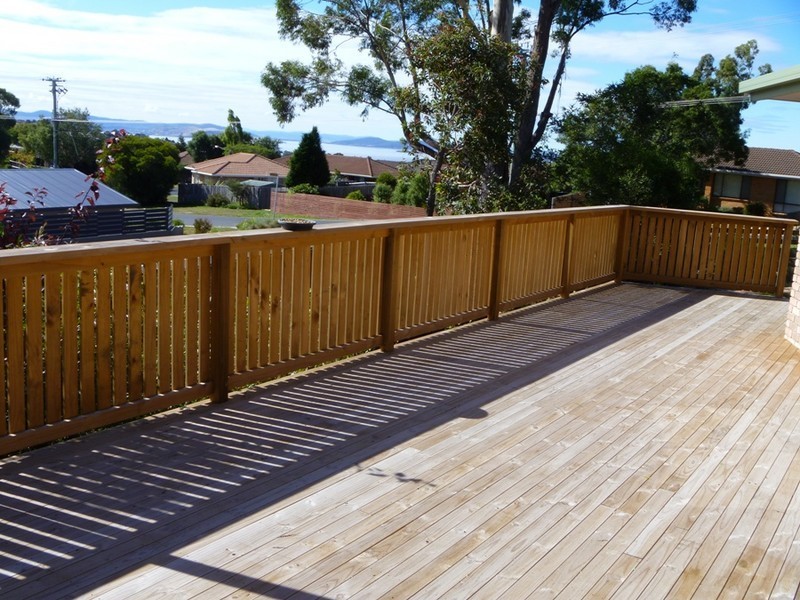 102 Burwood Drive, Blackmans Bay TAS 7052