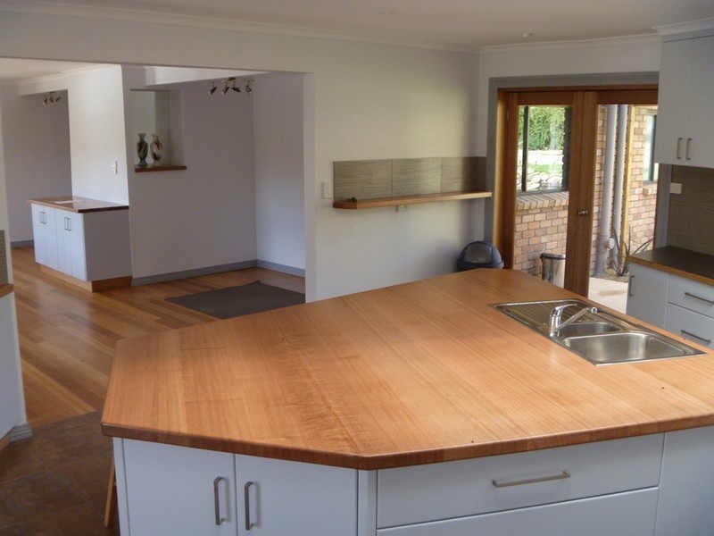 102 Burwood Drive, Blackmans Bay TAS 7052