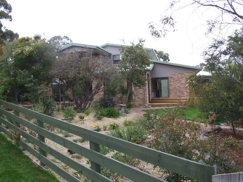 102 Burwood Drive, Blackmans Bay TAS 7052