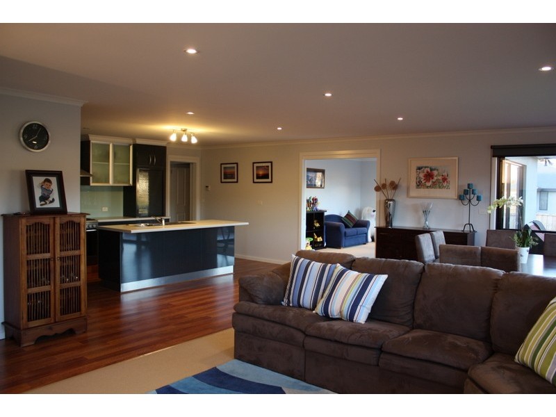 10 Bonsai Place, Margate TAS 7054