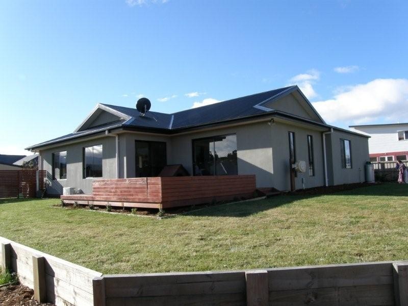 10 Bonsai Place, Margate TAS 7054