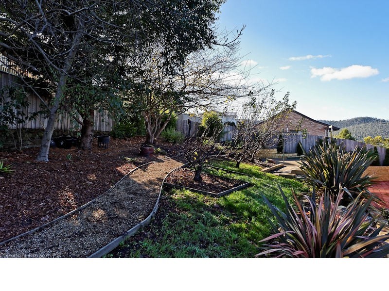 11 Willowbend Road, Kingston TAS 7050