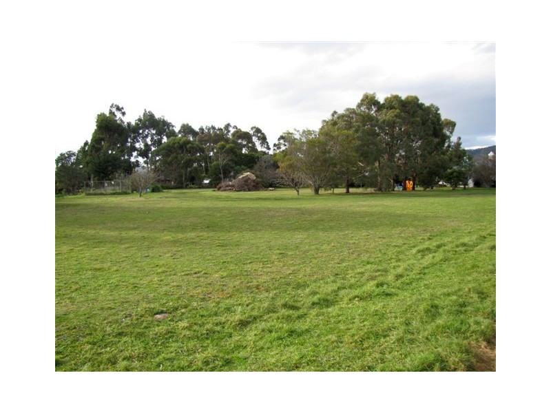 12 Delmore Place, Margate TAS 7054