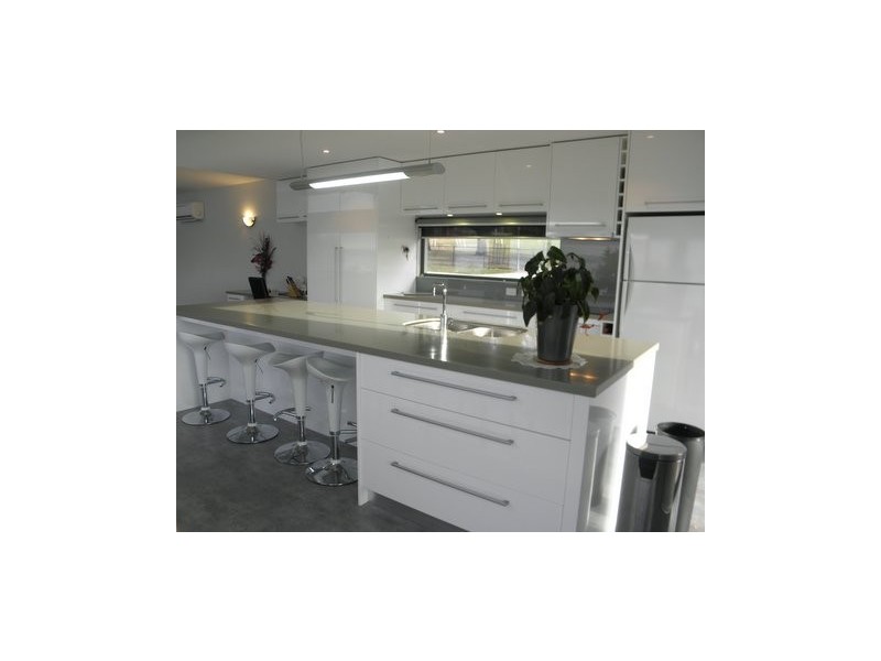 1 Thornton Close, Blackmans Bay TAS 7052