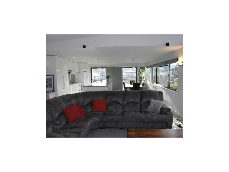 1 Thornton Close, Blackmans Bay TAS 7052