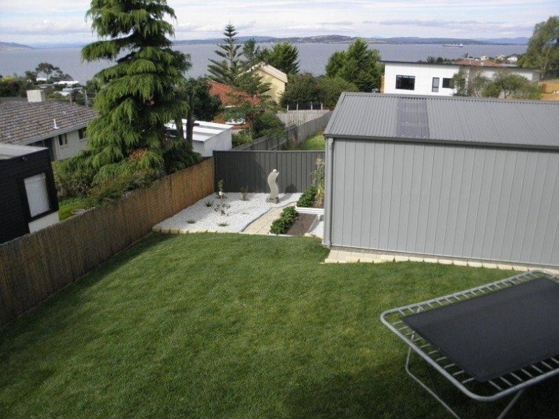 1 Thornton Close, Blackmans Bay TAS 7052