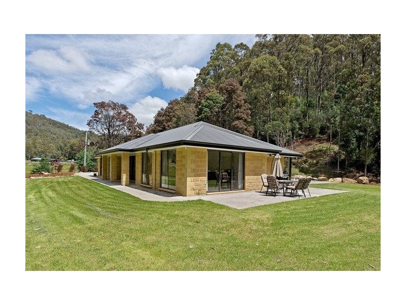 220 Pelverata Road, Sandfly TAS 7150