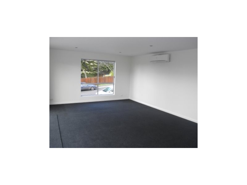 Unit 4/3 Hazell Street, Blackmans Bay TAS 7052