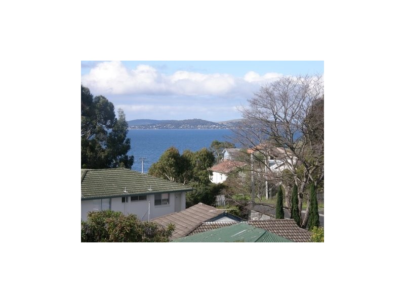 Unit 4/3 Hazell Street, Blackmans Bay TAS 7052