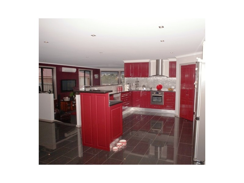 67 Ineke Drive, Kingston TAS 7050