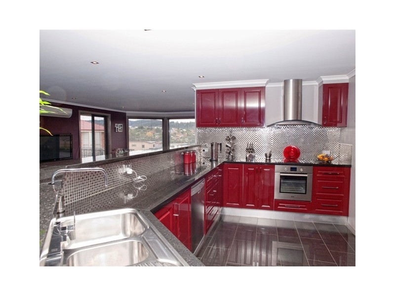 67 Ineke Drive, Kingston TAS 7050