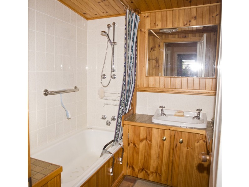 20 Windsor Street, Kingston Beach TAS 7050