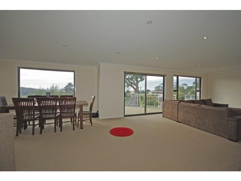 78 Roslyn Avenue, Kingston Beach TAS 7050