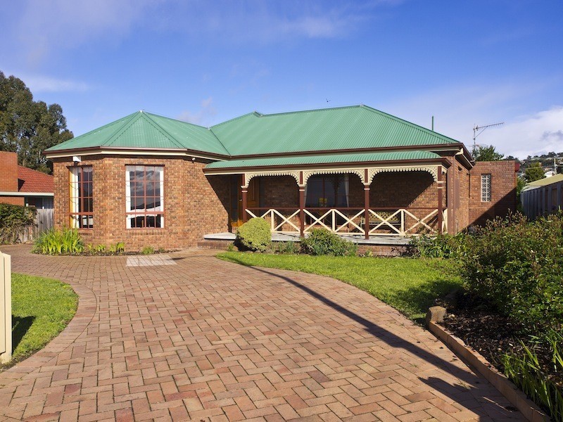 18 Ocean Esplanade, Blackmans Bay TAS 7052