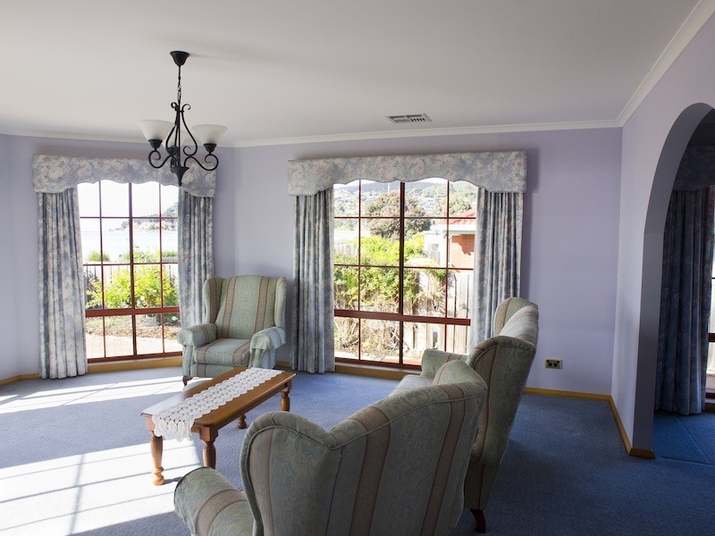 18 Ocean Esplanade, Blackmans Bay TAS 7052