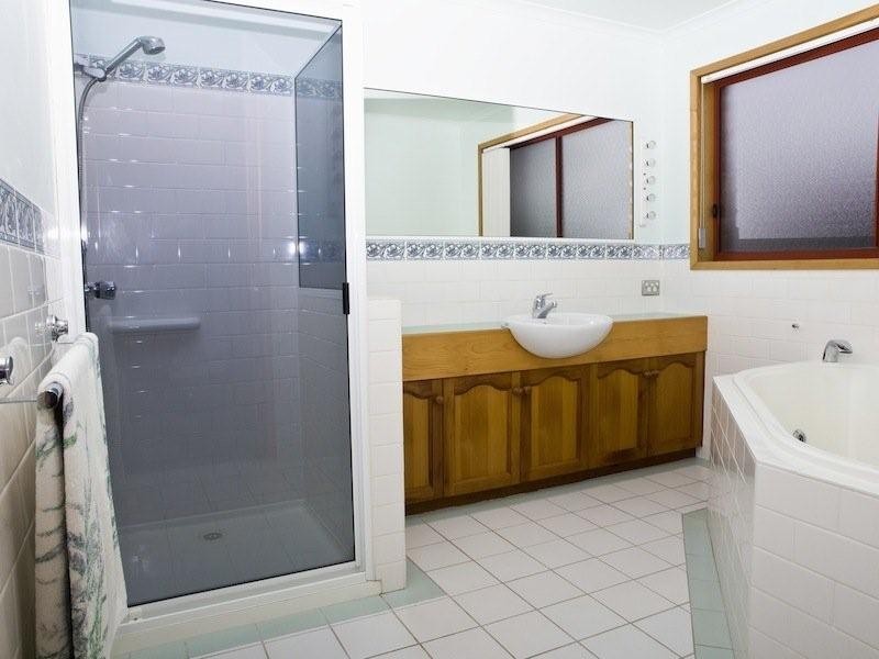 18 Ocean Esplanade, Blackmans Bay TAS 7052