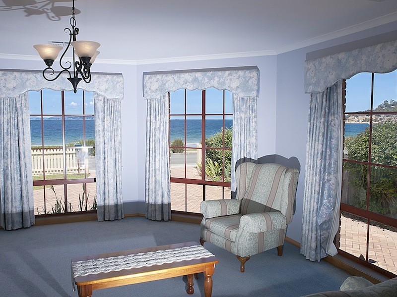 18 Ocean Esplanade, Blackmans Bay TAS 7052