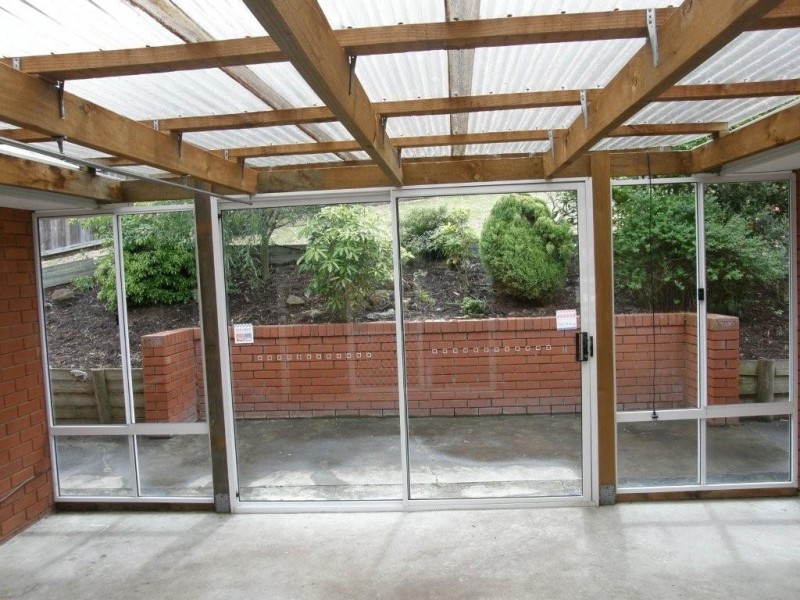 4 Coral Place, Blackmans Bay TAS 7052