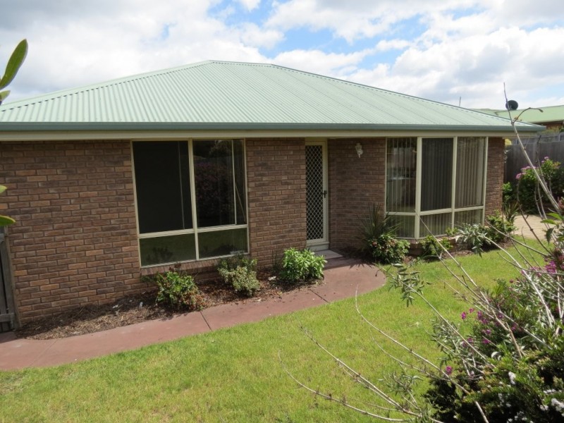 2/14 Grevillia Way, Kingston TAS 7050