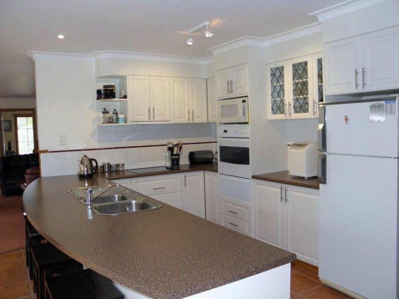 18 Burwood Drive, Blackmans Bay TAS 7052