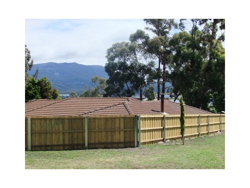 4 Willow Avenue, Kingston TAS 7050