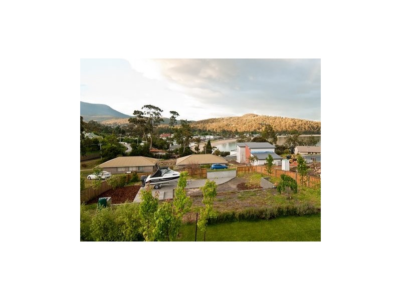 3 Christophers Way, Kingston Beach TAS 7050