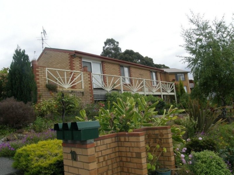 1/10 Opal Drive, Blackmans Bay TAS 7052
