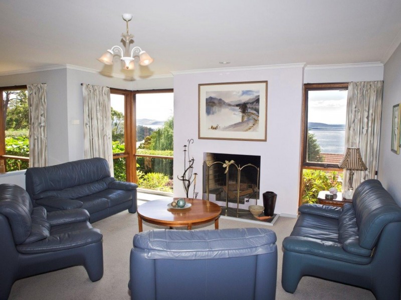 8 Seabreeze Court, Kingston Beach TAS 7050