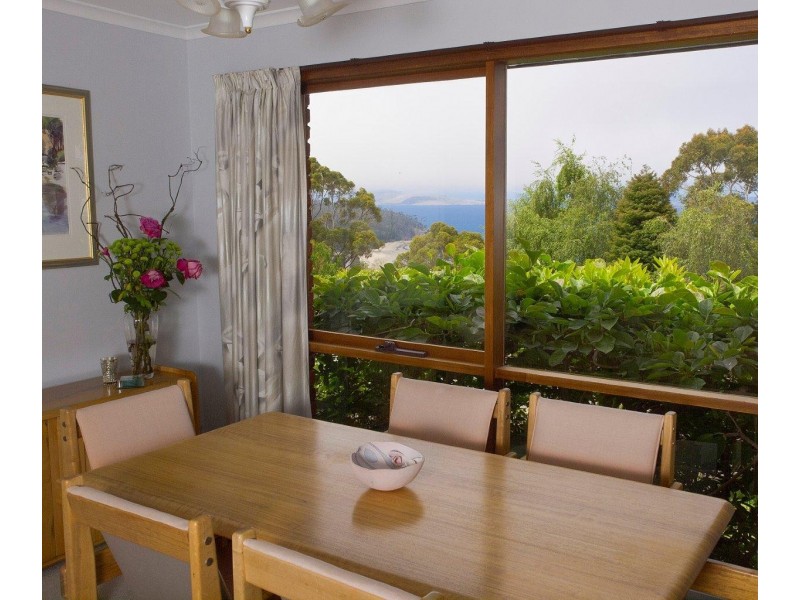 8 Seabreeze Court, Kingston Beach TAS 7050
