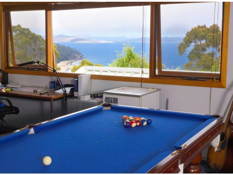 8 Seabreeze Court, Kingston Beach TAS 7050